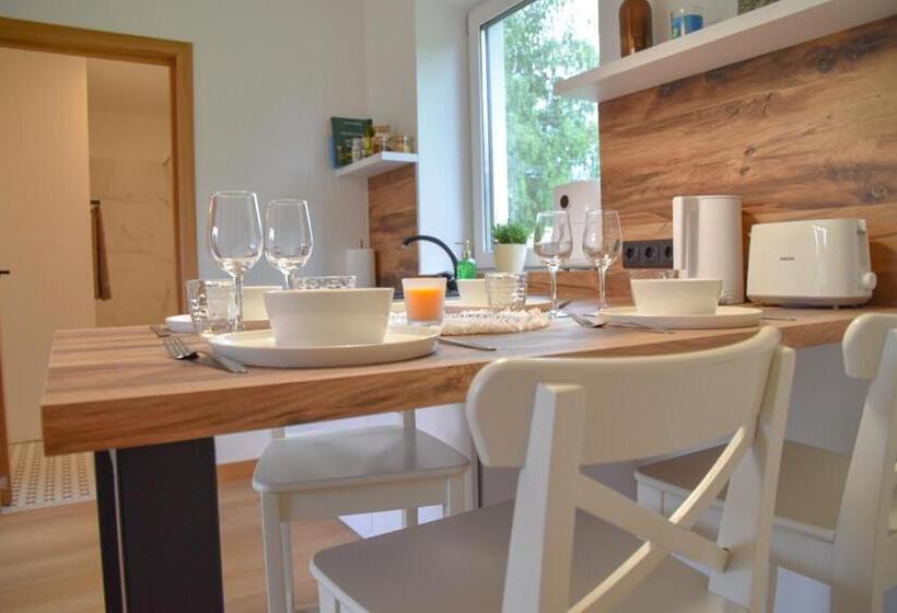 پانسیون Home Stay Juniper