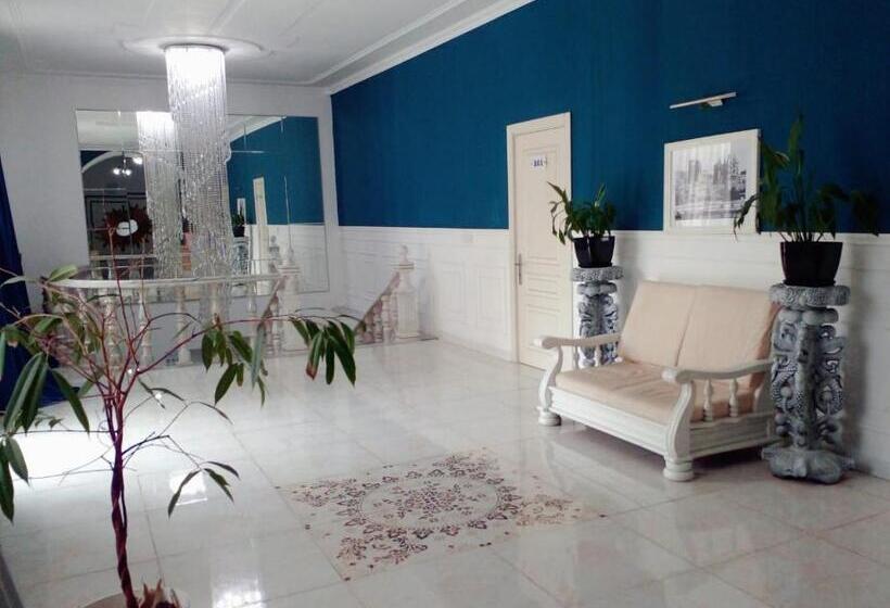 پانسیون Jeanne D Arc