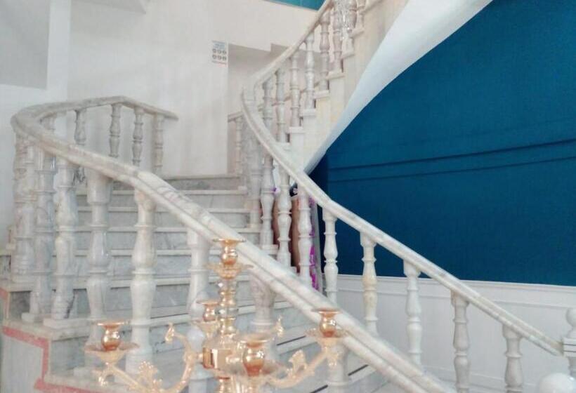 پانسیون Jeanne D Arc