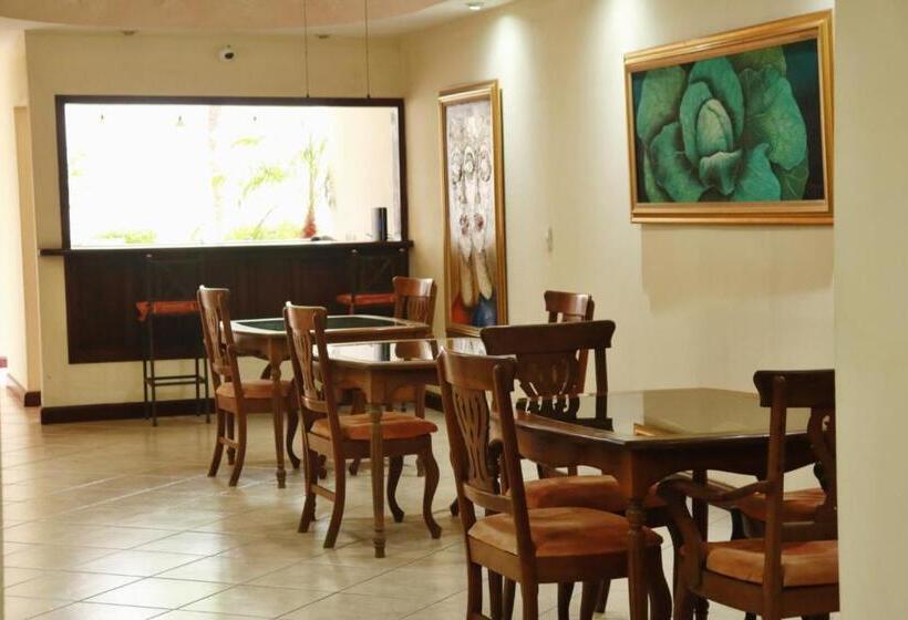 پانسیون Nesthost Stay