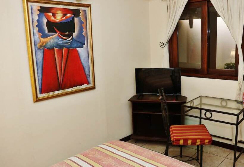 پانسیون Nesthost Stay