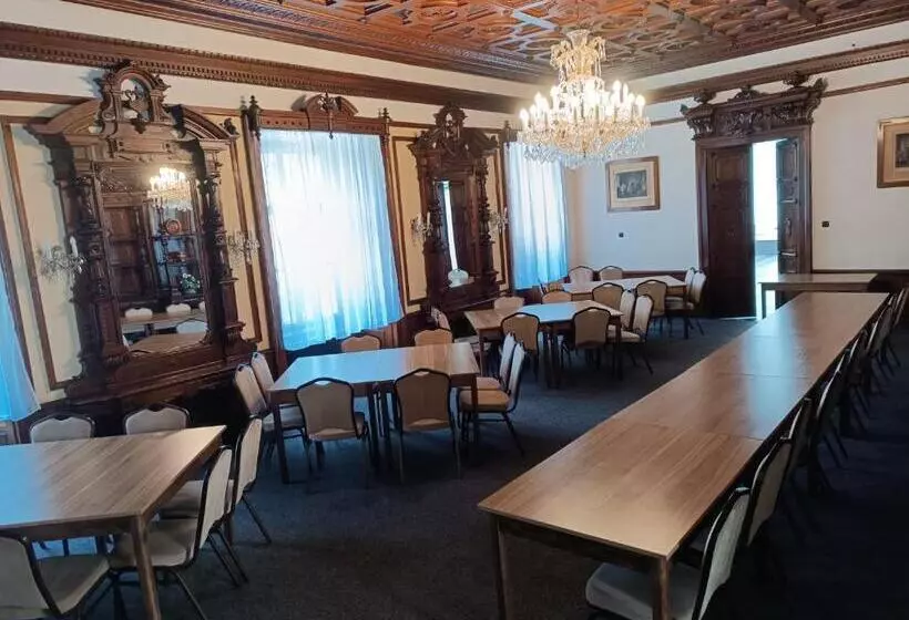 Majatalo Penzion Na Zámku