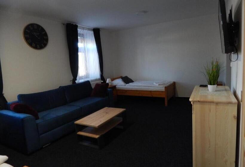 Pensió Restaurace U Kláry