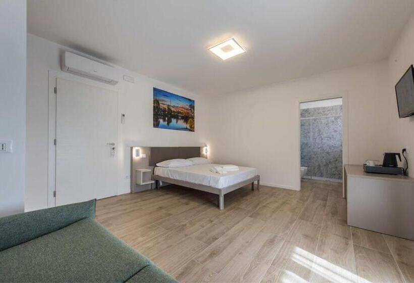 פנסיון Stadio Luxury Guesthouse