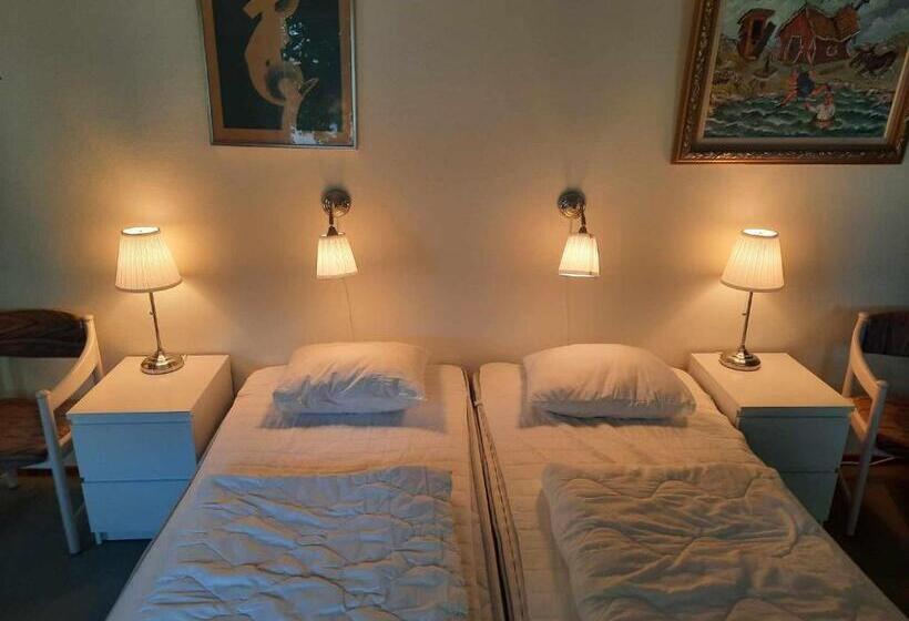 Bed and Breakfast Mäshult Kurs & Lägergård