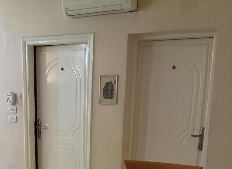 تختخواب و صبحانه Susan S Guest House