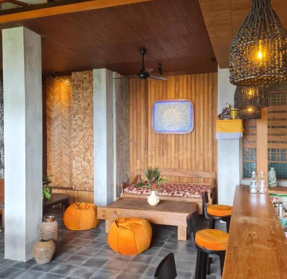 住宿加早餐  Omantra Home Bali