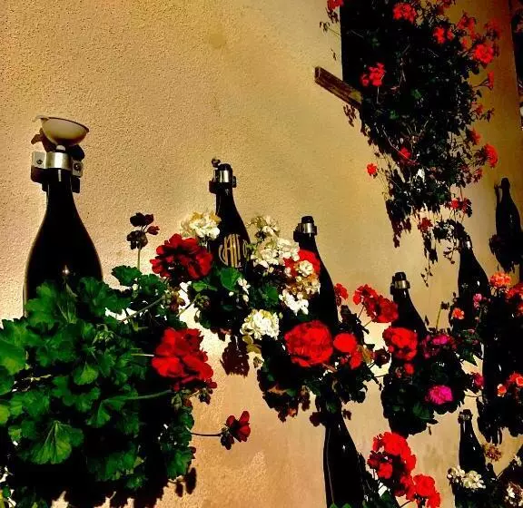 تختخواب و صبحانه Villa Diomira