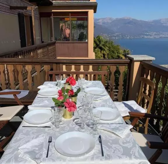 تختخواب و صبحانه Villa Diomira