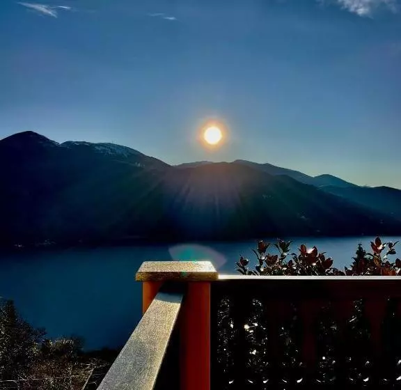تختخواب و صبحانه Villa Diomira