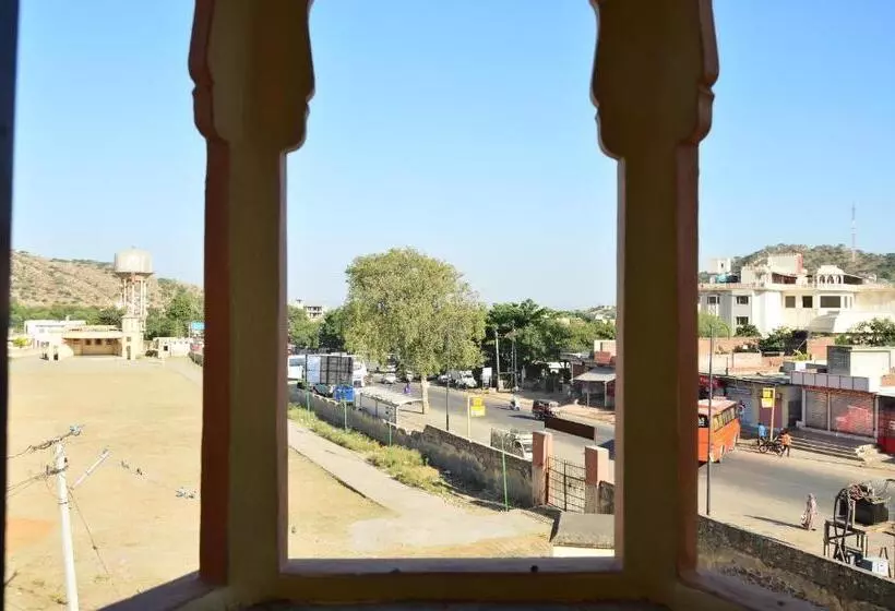 هتل Amer View