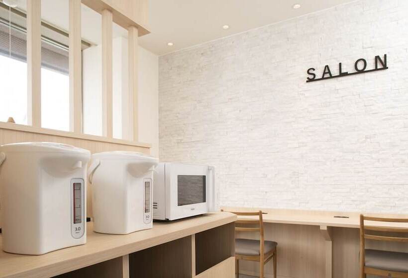 Hotel Capsulă Plaza East Cabin For Men Only