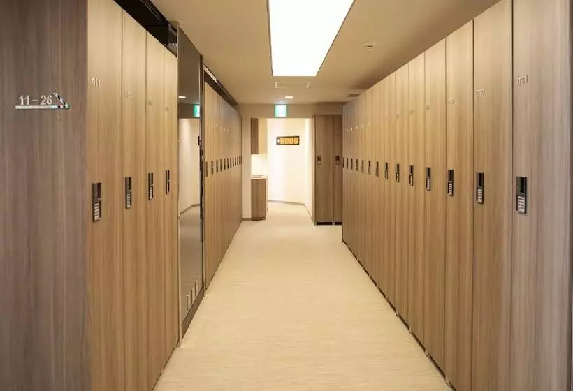 カプセルホテル Plaza East Cabin For Men Only