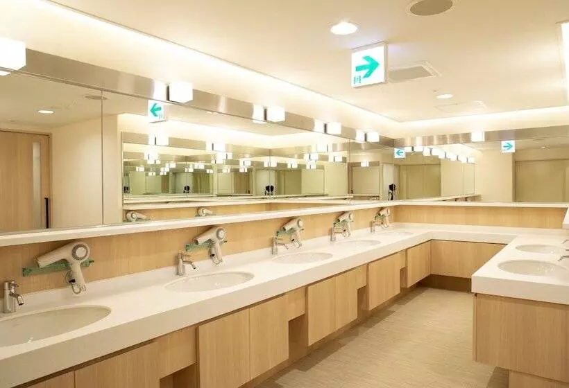 カプセルホテル Plaza East Cabin For Men Only