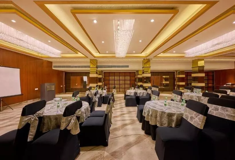 Hotelli Delite Sarovar Portico Faridabad