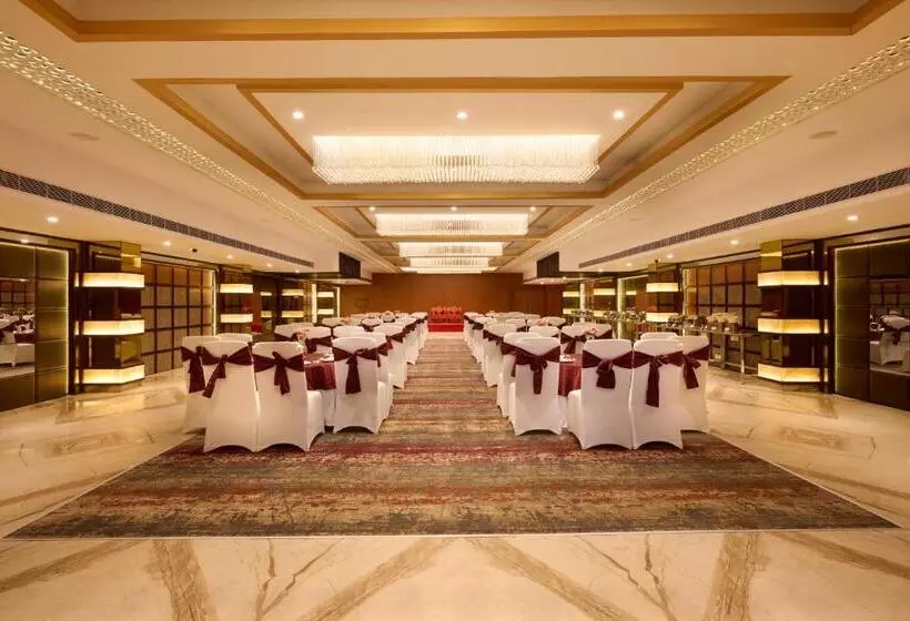 Hotelli Delite Sarovar Portico Faridabad