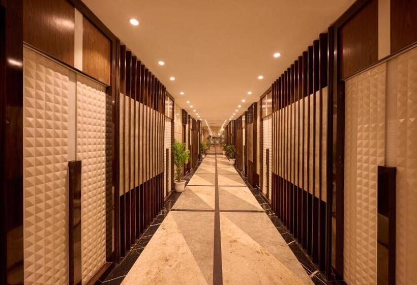 Hotel Delite Sarovar Portico Faridabad