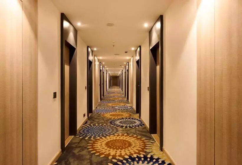 Hotelli Delite Sarovar Portico Faridabad