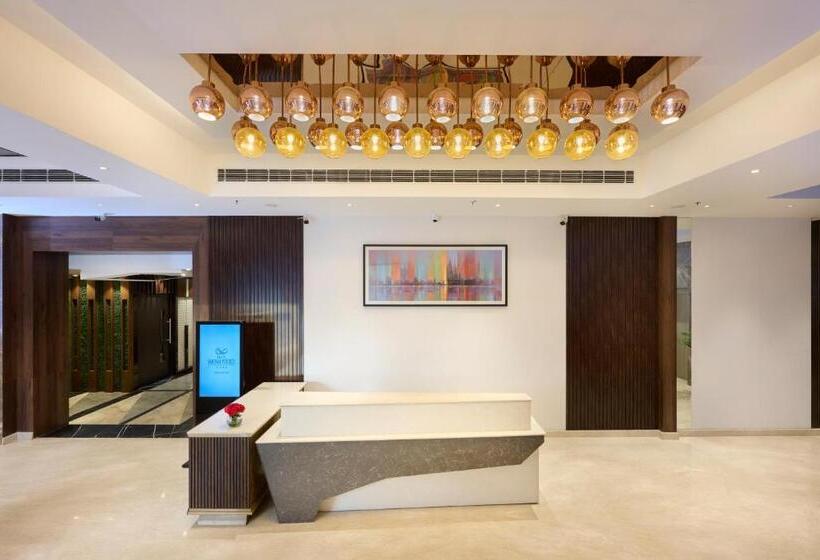 Hotel Delite Sarovar Portico Faridabad