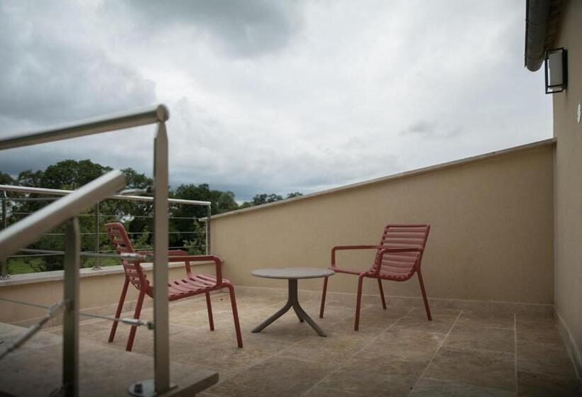 Отель Domaine De L Ecorcerie