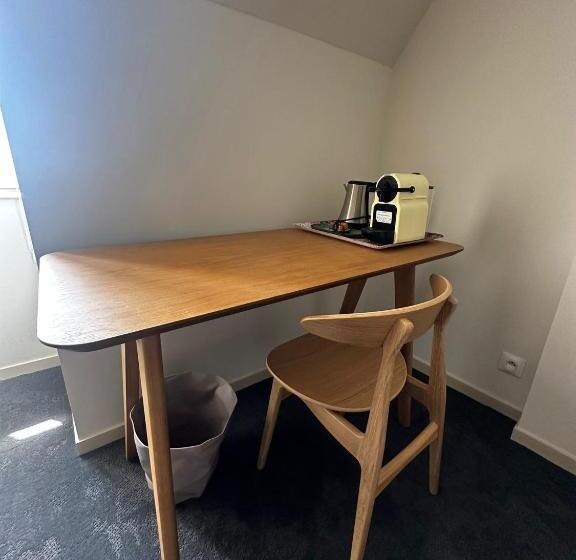 Отель Domaine De L Ecorcerie