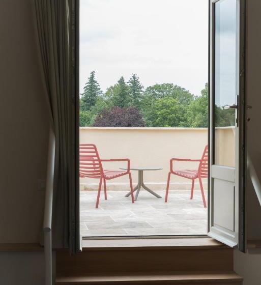 Отель Domaine De L Ecorcerie