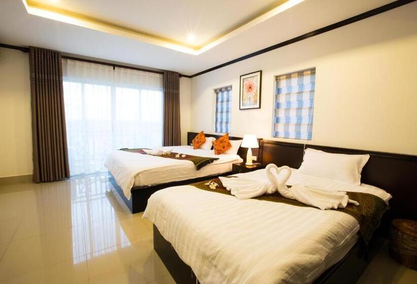 فندق Douangchan Plaza