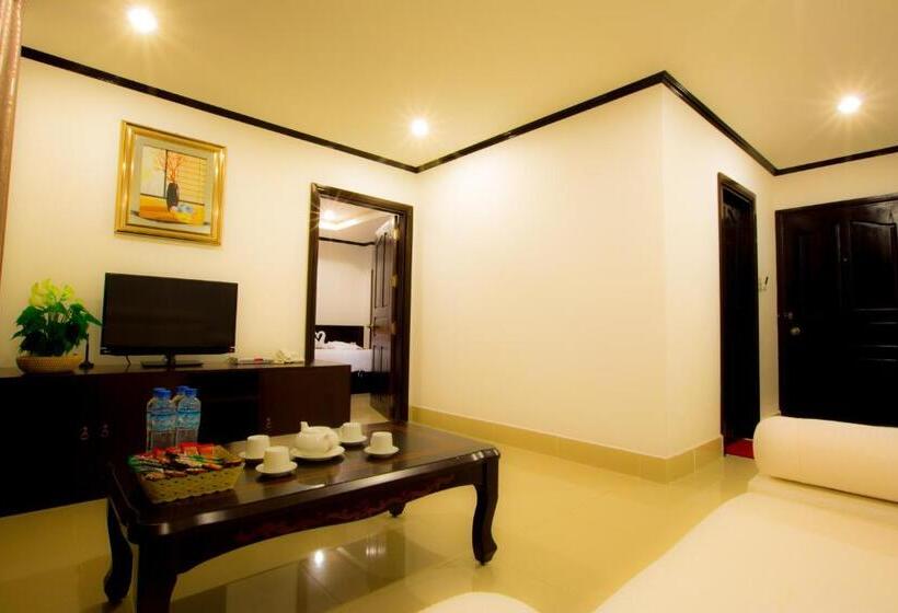 فندق Douangchan Plaza