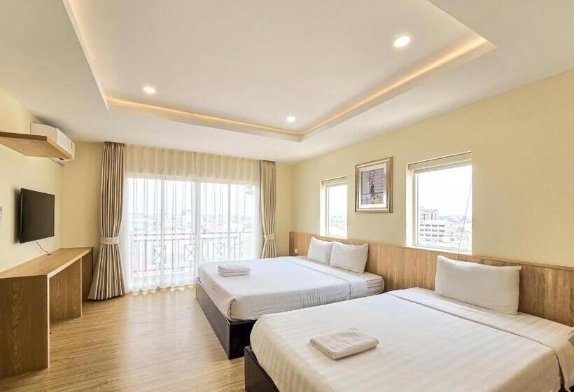 فندق Douangchan Plaza