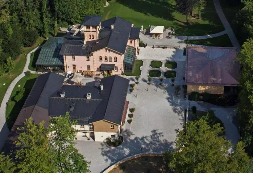 Hotelli La Villa Am Starnberger See