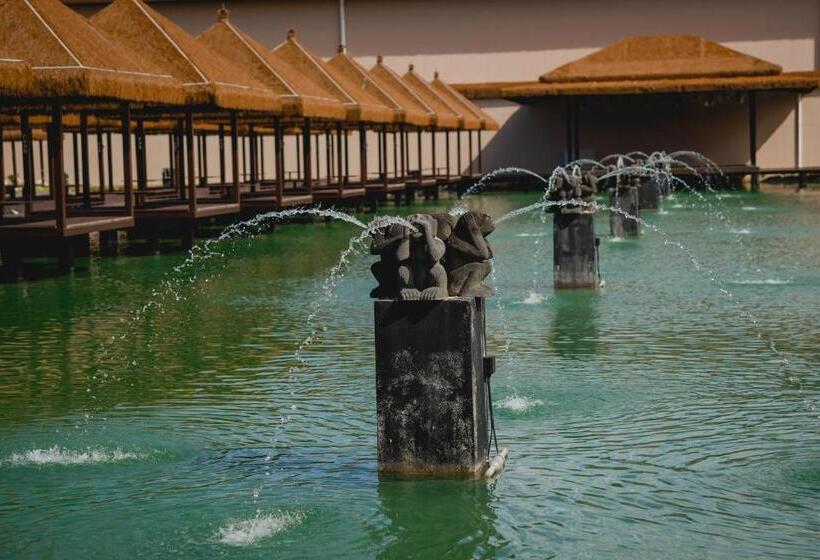 Hotel Monkeys Canopy Resort