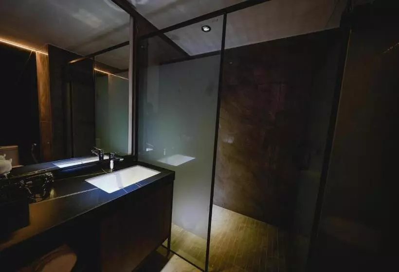 ホテル Monkeys Canopy Resort