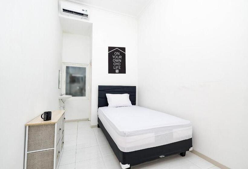 فندق Oyo Life 2491 Omah Puspa