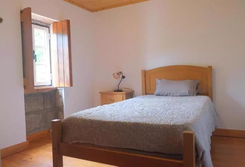 ホテル Quinta Da Cavada   Casa Da Tertúlia
