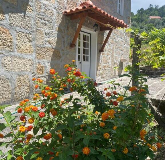 בית מלון כפרי Quinta Da Cavada   Casa Da Tertúlia