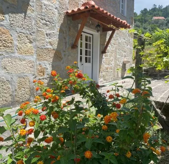 ホテル Quinta Da Cavada   Casa Da Tertúlia