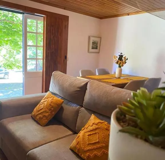 ホテル Quinta Da Cavada   Casa Da Tertúlia