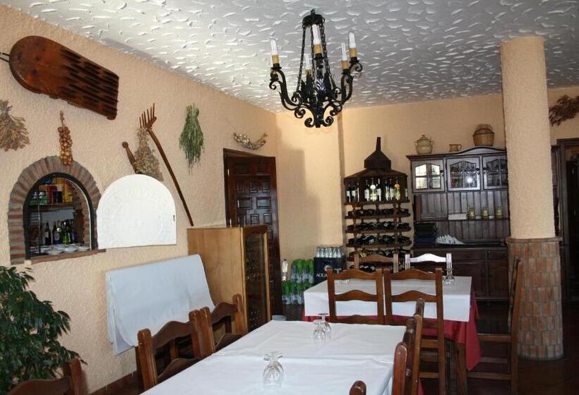 ホテル Restaurante Atalaya