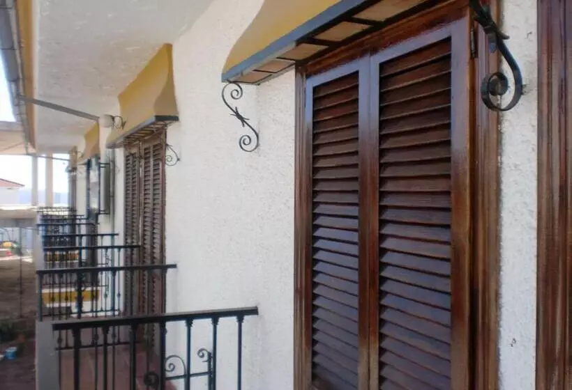 Hotelli Restaurante Atalaya