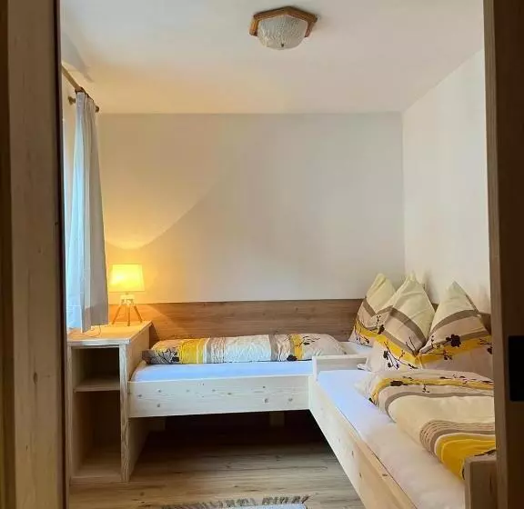 ホテル Schusterhof