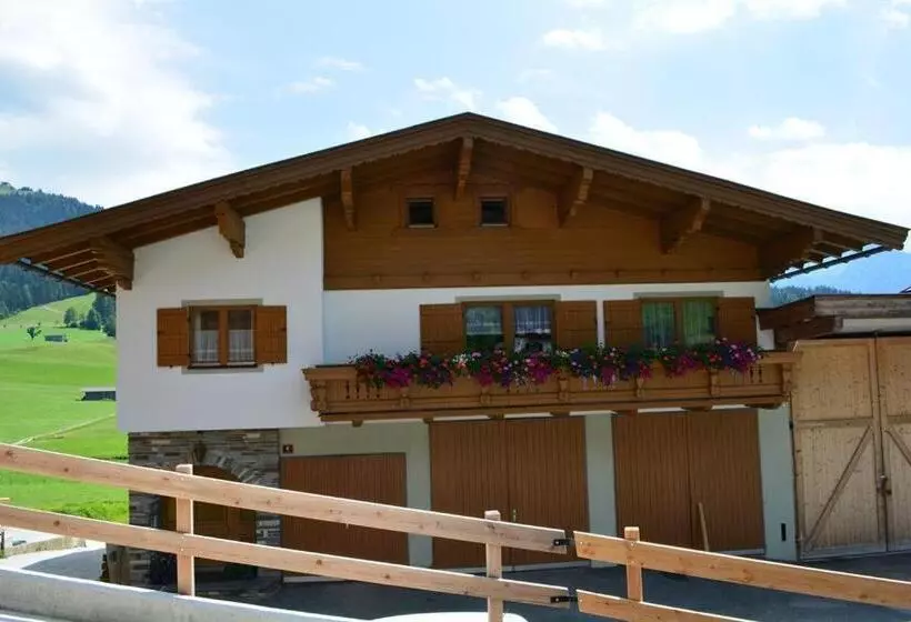 ホテル Schusterhof