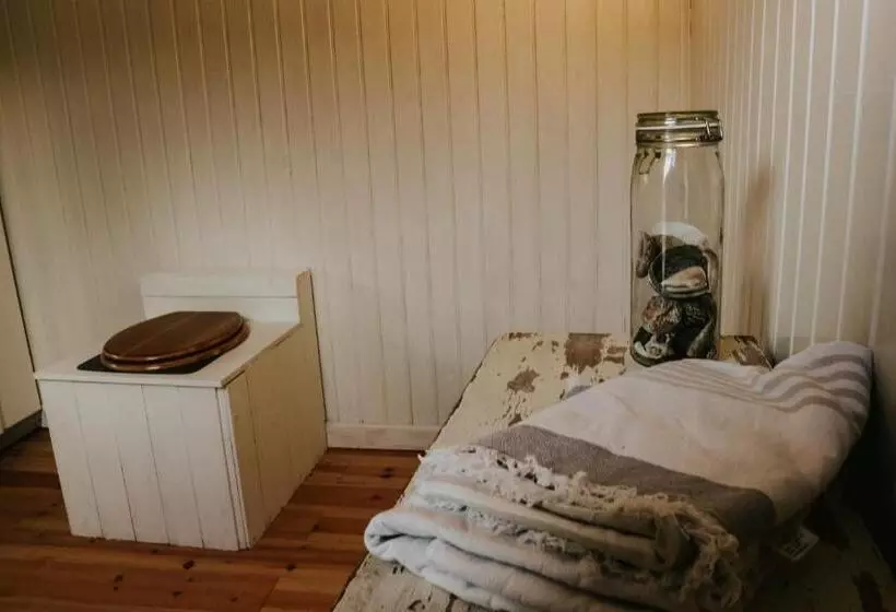 ホテル The Thistle Inn   Eko Farmstay