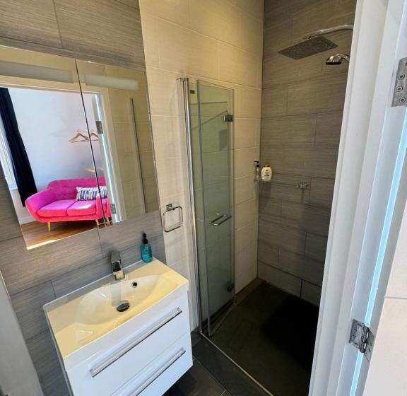 膳宿费 4 Spicer Road