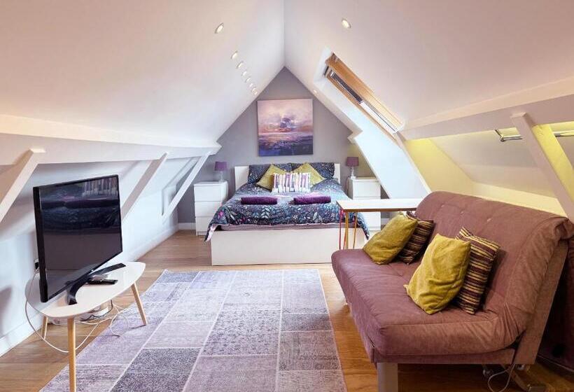 膳宿费 4 Spicer Road