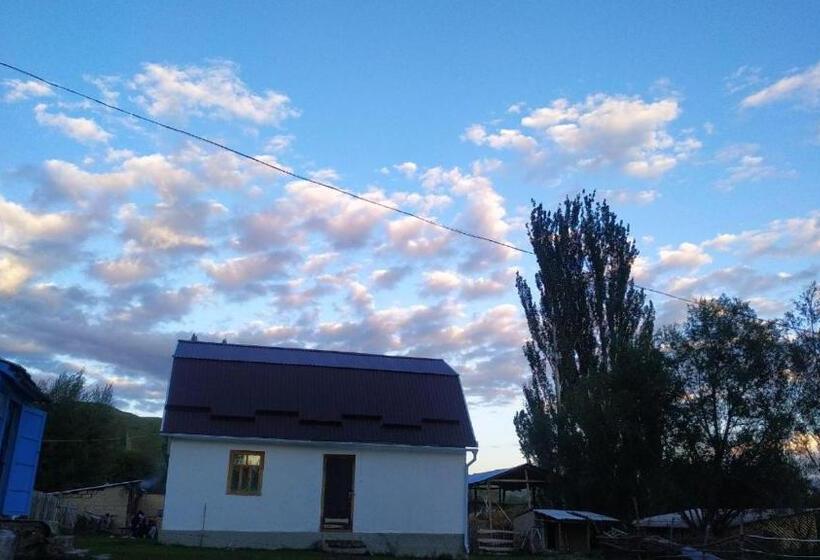 پانسیون Benni Guest House