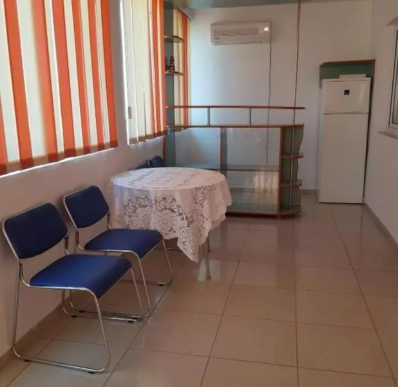 Pensió Casa Adina