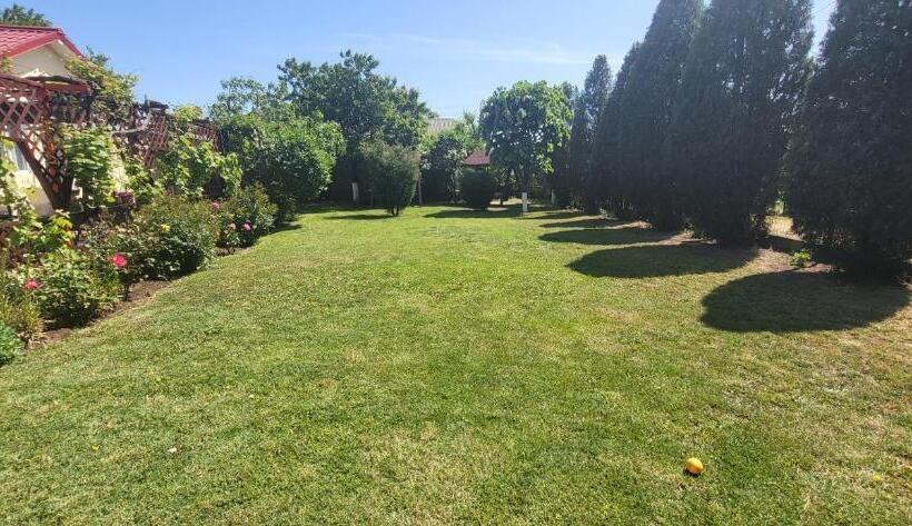 پانسیون Casa Adina