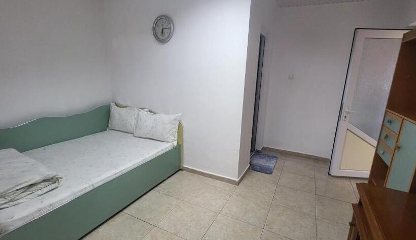 پانسیون Casa Adina