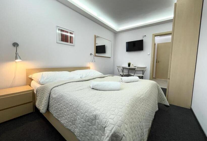 膳宿费 Penzion šaldorf