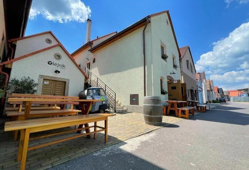 膳宿费 Penzion šaldorf